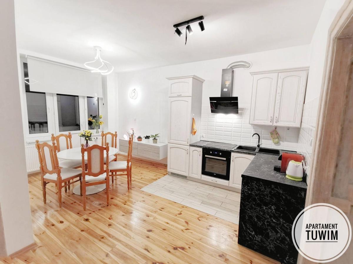 Apartament Tuwim Przemyśl Εξωτερικό φωτογραφία