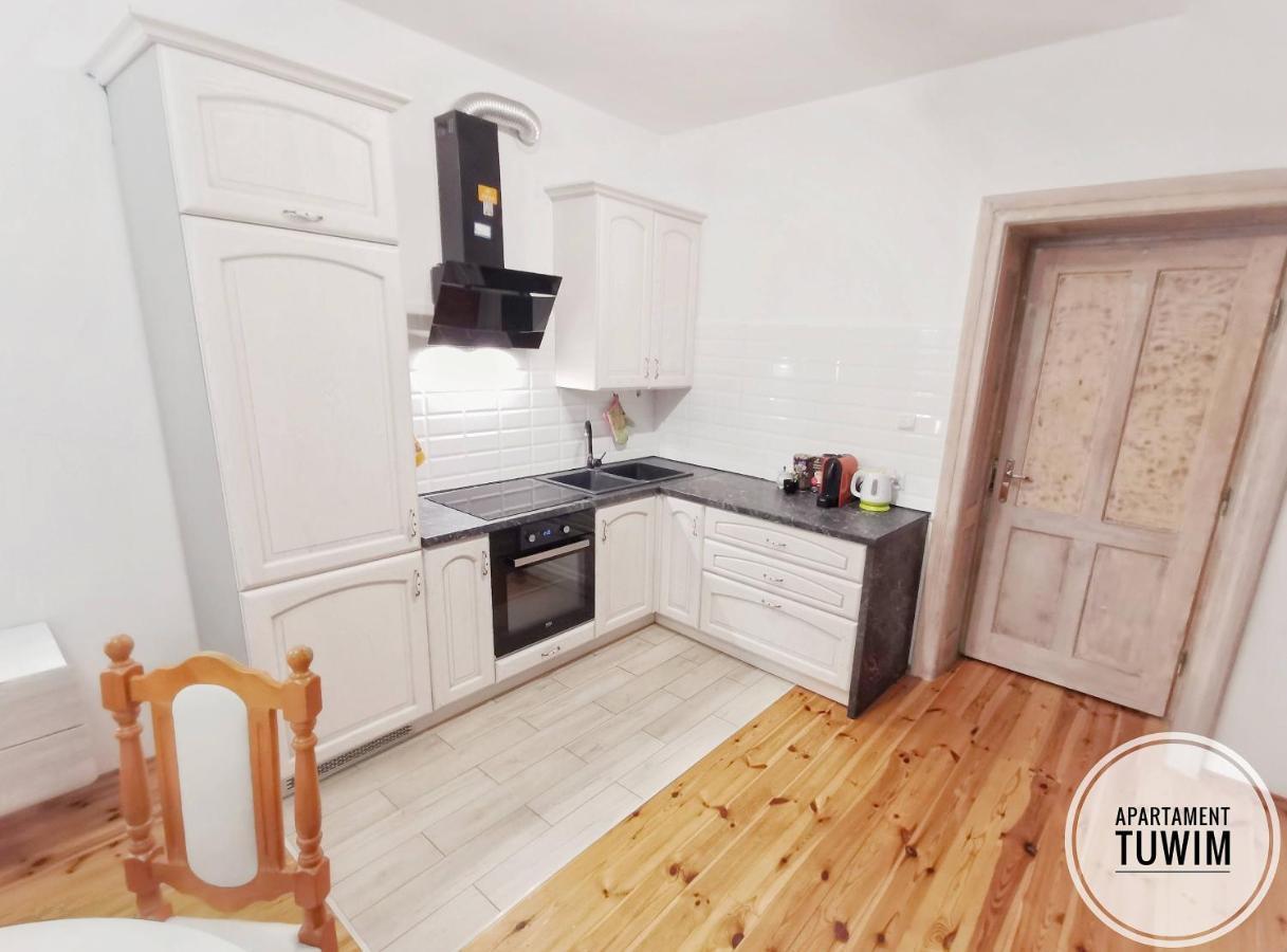 Apartament Tuwim Przemyśl Εξωτερικό φωτογραφία